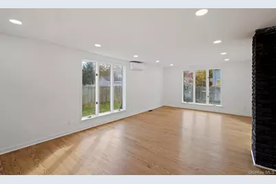 195 E Village Road, Tuxedo Park, NY 10987 - Photo 5