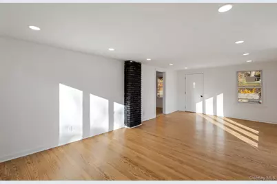 195 E Village Road, Tuxedo Park, NY 10987 - Photo 7