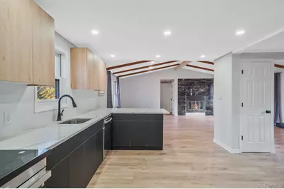 361 Erie Street, Holbrook, NY 11741 - Photo 9