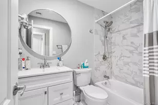 25 Hitching Post Ln, Glen Cove, NY 11542 - Photo 15