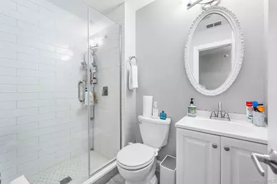 25 Hitching Post Lane, Glen Cove, NY 11542 - Photo 29