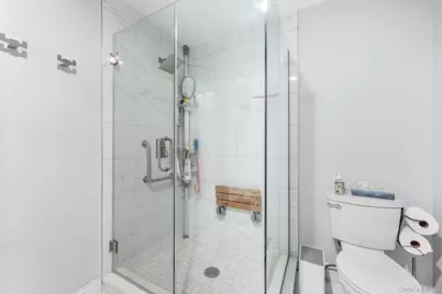 25 Hitching Post Lane, Glen Cove, NY 11542 - Photo 21