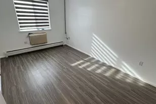 103 Horizon Ct, Bronx, NY 10473 - Photo 9