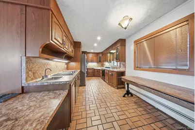 137 Highview Terrace, Bloomingburg, NY 12721 - Photo 17
