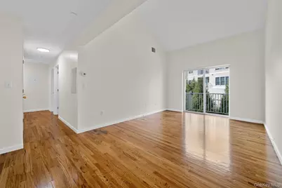 10-12 Chestnut Street #B303, Suffern, NY 10901 - Photo 11