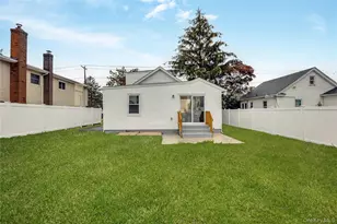 159 35th St, Lindenhurst, NY 11757 - Photo 9