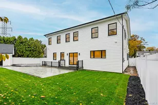 29 Hyacinth Rd, Levittown, NY 11756 - Photo 41