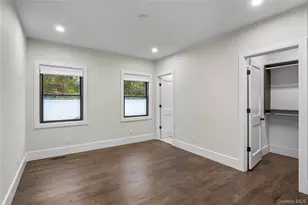 29 Hyacinth Rd, Levittown, NY 11756 - Photo 19