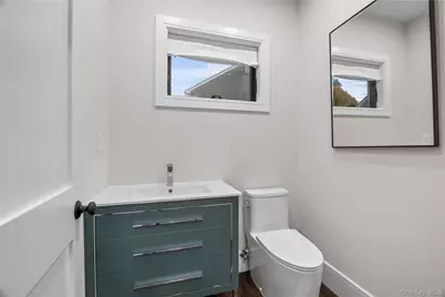 29 Hyacinth Road, Levittown, NY 11756 - Photo 21