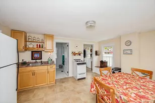 811 Locust Ave, Bohemia, NY 11716 - Photo 11