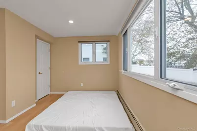 2884 Bay Drive, Merrick, NY 11566 - Photo 19