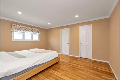 2884 Bay Drive, Merrick, NY 11566 - Photo 9