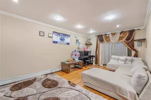 62-23 69th Pl, Middle Village, NY 11379 - Photo 3