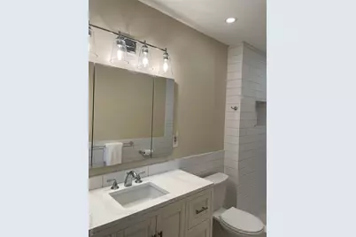 300 Washington Drive, Centerport, NY 11721 - Photo 15