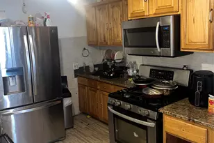 555 Hemlock St, Brooklyn, NY 11208 - Photo 9