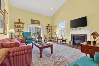 17 Deforest Drive, Cortlandt Manor, NY 10567 - Photo 11