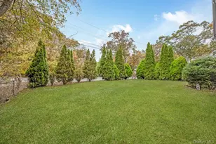 7 Gillette Ave, Patchogue, NY 11772 - Photo 11