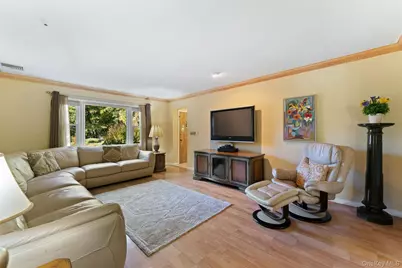 443 Benedict Avenue, Tarrytown, NY 10591 - Photo 5