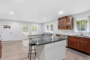 130 Beaver Dam Rd, Brookhaven, NY 11719 - Photo 5