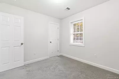 130 Beaver Dam Road, Brookhaven, NY 11719 - Photo 11