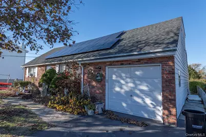 7 Fairlawn Court, Shirley, NY 11967 - Photo 1