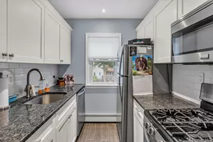 109 Cardinal Ln, Islip, NY 11751 - Photo 5