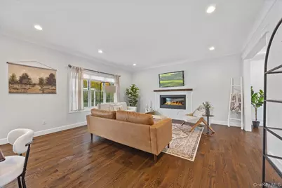 60 Moss Lane, Jericho, NY 11753 - Photo 11