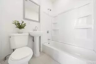 28 Spring St, Middletown, NY 10940 - Photo 23