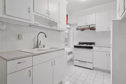 33-24 91st Street #6L, Jackson Heights, NY 11372 - Photo 1