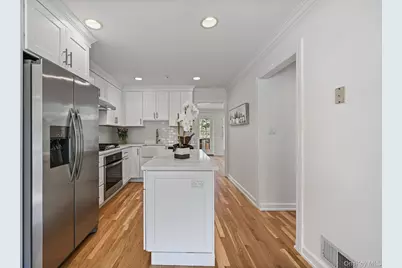 125 Cross River Road, Mount Kisco, NY 10549 - Photo 15