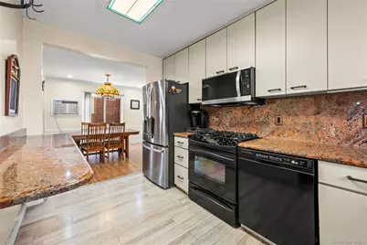 7516 180th Street, Fresh Meadows, NY 11366 - Photo 9