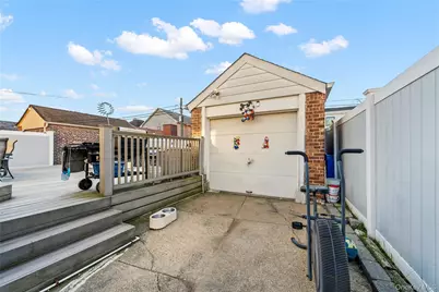 7516 180th Street, Fresh Meadows, NY 11366 - Photo 29