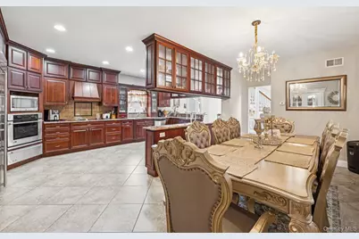 60 Steuben Boulevard, Nesconset, NY 11767 - Photo 9