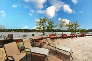 320 E Shore Road E, Great Neck, NY 11023 - Photo 9