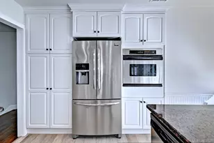 8 Prairie Rd, Huntington Station, NY 11746 - Photo 11