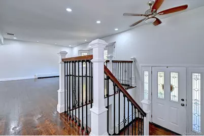 8 Prairie Road, Huntington Station, NY 11746 - Photo 3