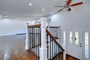 8 Prairie Rd, Huntington Station, NY 11746 - Photo 3