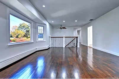 8 Prairie Road, Huntington Station, NY 11746 - Photo 7