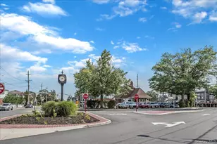 34 Wilson Rd, Valley Stream, NY 11581 - Photo 3