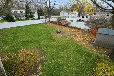 122 Haypath Road, Bethpage, NY 11714 - Photo 23