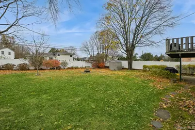 122 Haypath Road, Bethpage, NY 11714 - Photo 25