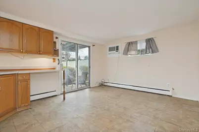 122 Haypath Road, Bethpage, NY 11714 - Photo 17