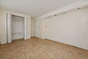 122 Haypath Rd, Bethpage, NY 11714 - Photo 19