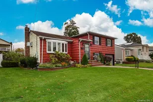 64 Conlon Rd, Roosevelt, NY 11575 - Photo 3