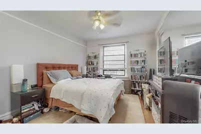 72-34 Austin St #F7, Forest Hills, NY 11375 - Photo 17