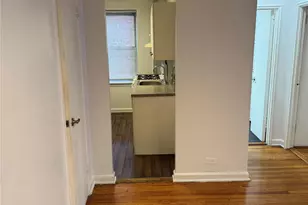 325 E 201st St, Bronx, NY 10458 - Photo 15