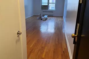 325 E 201st St, Bronx, NY 10458 - Photo 9