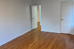 325 E 201st St, Bronx, NY 10458 - Photo 25