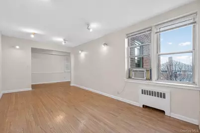 84-35 Lander Street #2B, Briarwood, NY 11435 - Photo 7