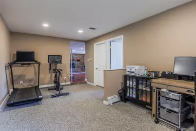 11 Mohegan Lane, Commack, NY 11725 - Photo 23